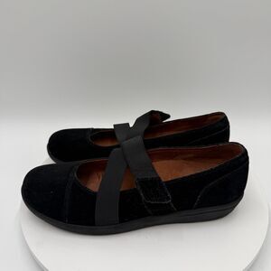 Vionic Shelby Mary Jane Black Suede Flats Women’s Size 8.5M